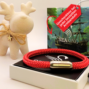 Armband SeaKing XMAS Edition – kräftig rotes Armband aus maritimer Kordel mit Magnetverschluss, verpackt in einer Geschenkbox mit Weihnachtsmotiv