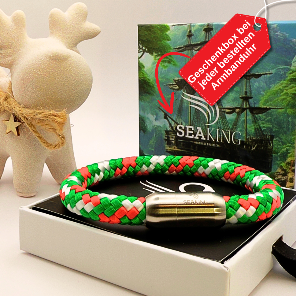 Armband SeaKing XMAS Edition – grün-weiß-rotes Segeltau-Armband mit starkem Magnetverschluss, festlich verpackt in Geschenkbox