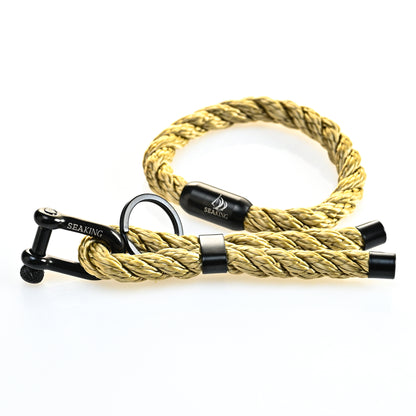 Gold Twist Set Armband mit Schlüsselanhänger aus goldenem Segeltau
