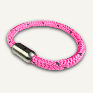 Armband SeaKing BODENSEE – Pink Horizon in kräftigem Pink, handgefertigt in Deutschland.