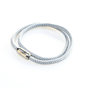 armband seaking traunsee arcticmist hellgrau segeltau detail
