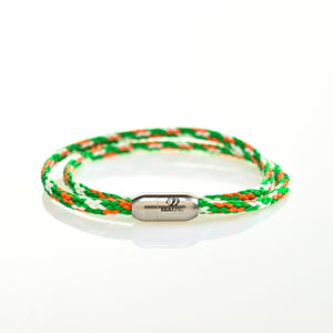 etailaufnahme: TRAUNSEE Ultralight Armband mit farbenfrohem Muster – robust & stilvoll.