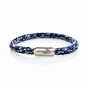 Handgefertigt Armband SeaKing BODENSEE – Marine Blaze in Dunkelblau und Weiß mit Magnetverschluss
