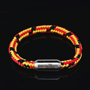 handgefertigt Armband SeaKing Zugspitze aus schwarz rot gelbem Segeltau